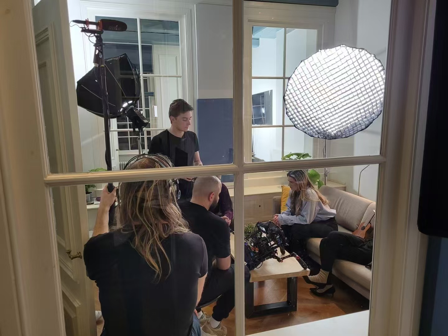 宁波市亿司特影视器材有限公司 Ningbo East Photographic Equipment Co., Ltd.